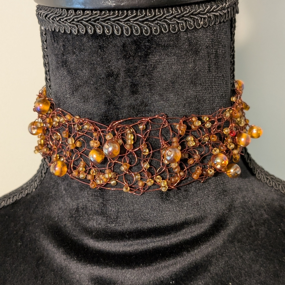 Elegant Gold and Brown Wire Choker Necklace